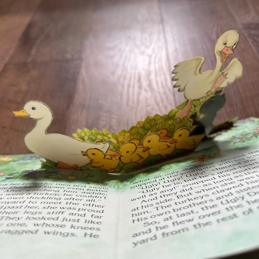 Hallmark The Ugly Duckling Pop-Up Book